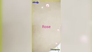 Rose ကိုဟော်တည်မှာဖင်ထောင်လိုး